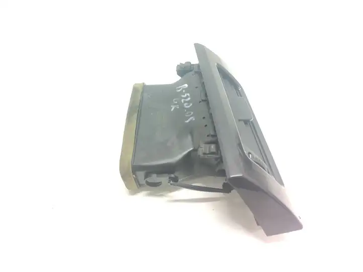 BMW 5 E60 E61 (2004 - 2010) 05762001 Боковой воздушный дефлектор — фото 2