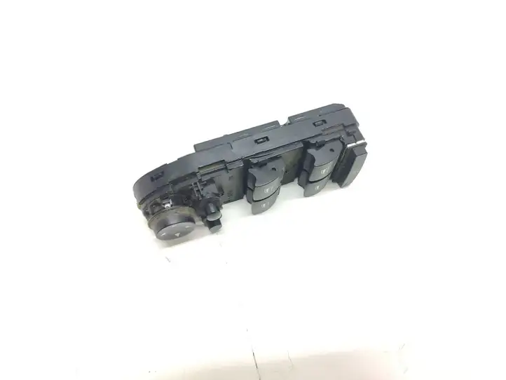 BMW 5 E60 E61 (2004 - 2010) Кнопка стеклоподъемников — фото 4