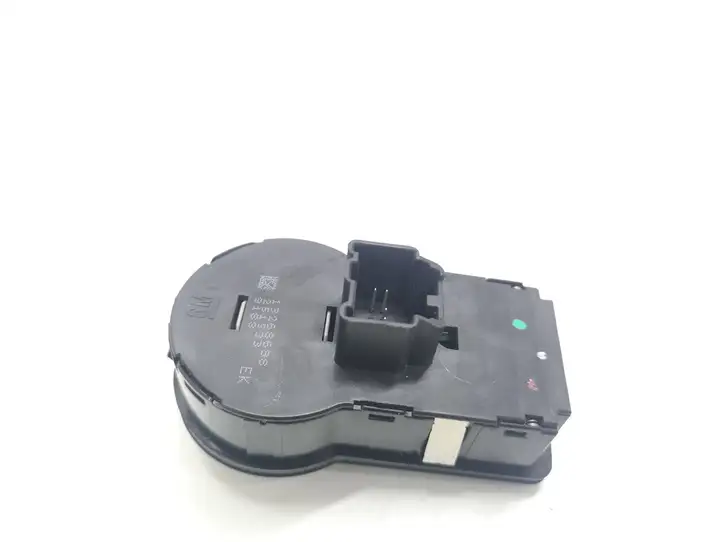 Opel Insignia A (2008 - 2017) 13268698 Включатель фонарей — фото 3