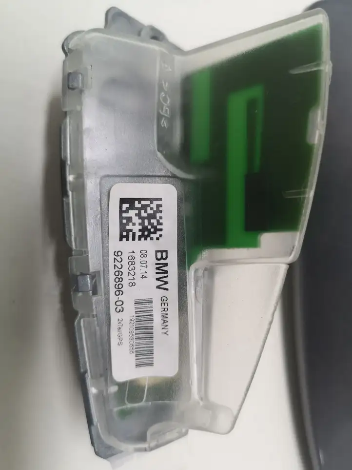 BMW 5 F10 F11 (2009 - 2016)  6982662 Антенна (антенна GPS)
