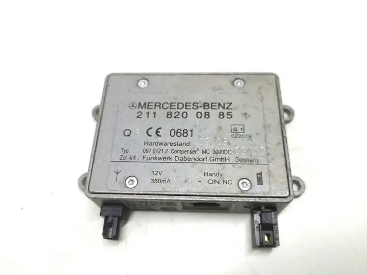 Mercedes-Benz ML W164 (2005 - 2011) A2118200885 Усилитель антенны — фото 3