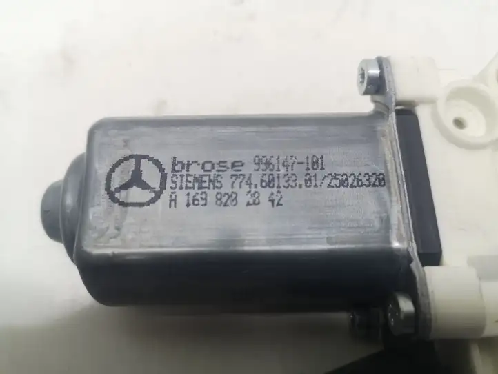 Mercedes-Benz A W169 (2004 - 2012) A1698202042 Стеклоподъемник задней двери — фото 3