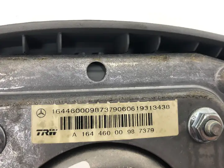 Mercedes-Benz ML W164 (2005 - 2011) A164460009873795 Подушка безопасности руля — фото 3