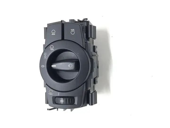BMW 1 E81 E87 (2004 - 2011) 6932794 Включатель фонарей — фото 1