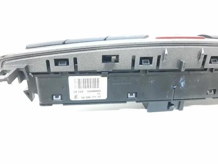 Peugeot 308 (2007 - 2013) 9659417177 Включатель аварийных фонарей — фото 2