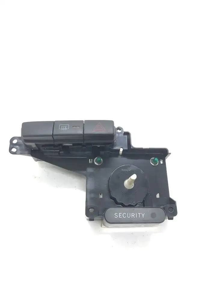 Toyota Yaris (1999 - 2003) 758294 Включатель аварийных фонарей — фото 1