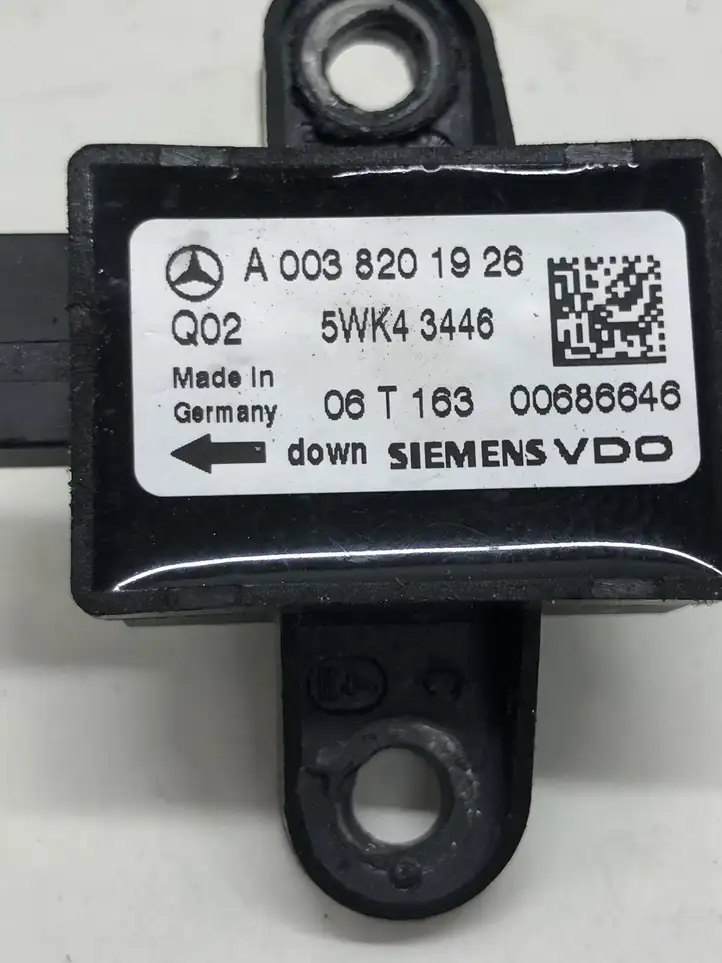 Mercedes-Benz ML W164 (2005 - 2011) A0038201926 Датчик удара SRS — фото 4