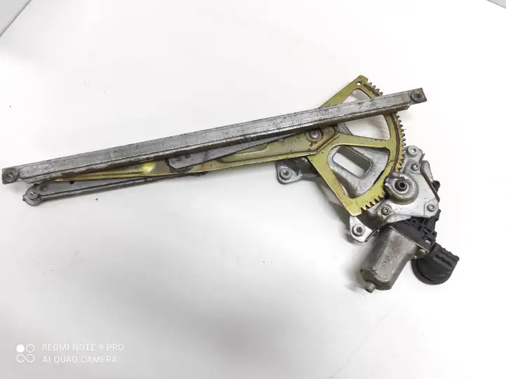 Lexus GS 300 350 430 450h (2004 - 2007) 8572058010 Электростеклоподъемник передний (комплект) — фото 4