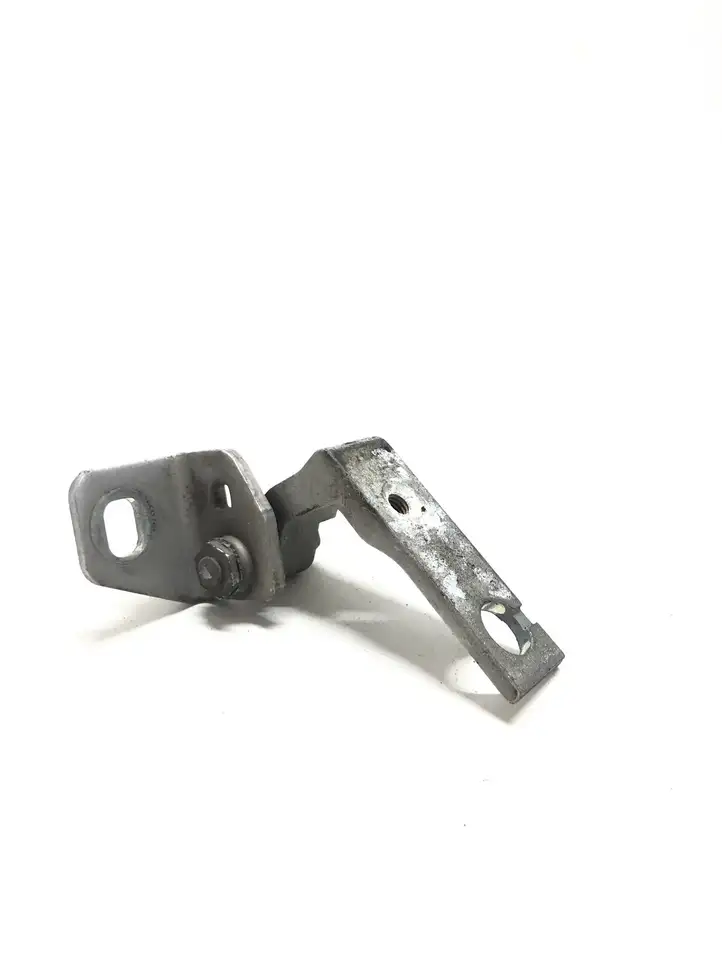 Ford Focus (2011 - 2015) Верхняя петля передней двери — фото 1