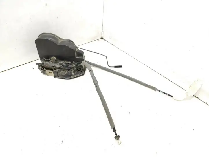 BMW Z4 E85 E86 (2002 - 2008)  7036169 Замок дверной ручки