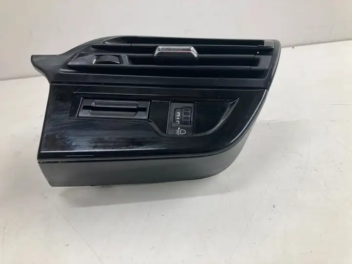 Citroen C4 Grand Picasso (2013 - 2016) 967797657A Боковой воздушный дефлектор — фото 4