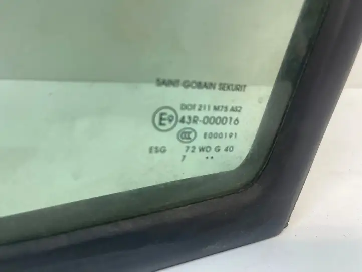 Mercedes-Benz Sprinter W901 W902 W903 W904 (1995 - 2007) 43R000016 Треугольное стекло передней двери — фото 4