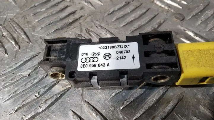 Audi A6 S6 C5 4B (2001 - 2004) 8E0959643A Датчик удара SRS — фото 2