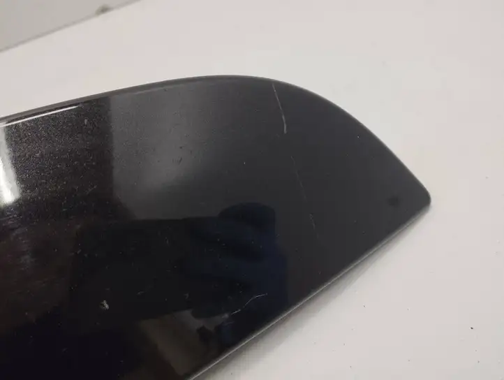 Nissan Juke I F15 (2010 - 2018) 908681KR6A Подсветка номера — фото 2