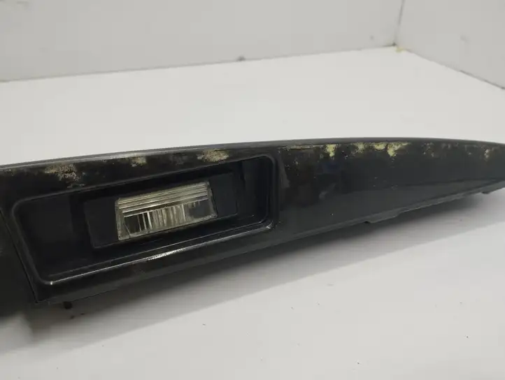 Nissan Juke I F15 (2010 - 2018) 908681KR6A Подсветка номера — фото 9