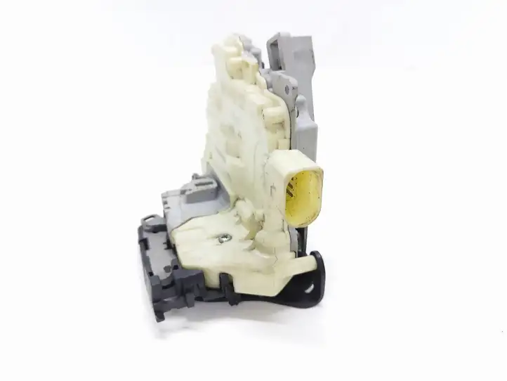 Volkswagen PASSAT B6 (2005 - 2010)  3C4839016A Замок задней двери