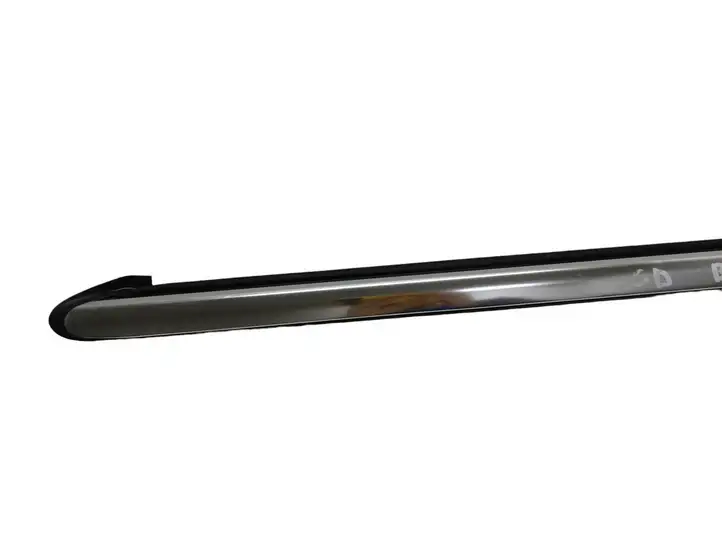 Mercedes-Benz GL X164 (2006 - 2012) 1646908280 Накладка стекла задней двери — фото 3