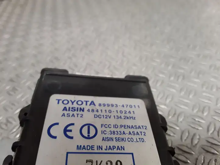 Toyota Prius (XW20) (2003 - 2009) 8999347011 Блок управления дверью — фото 2