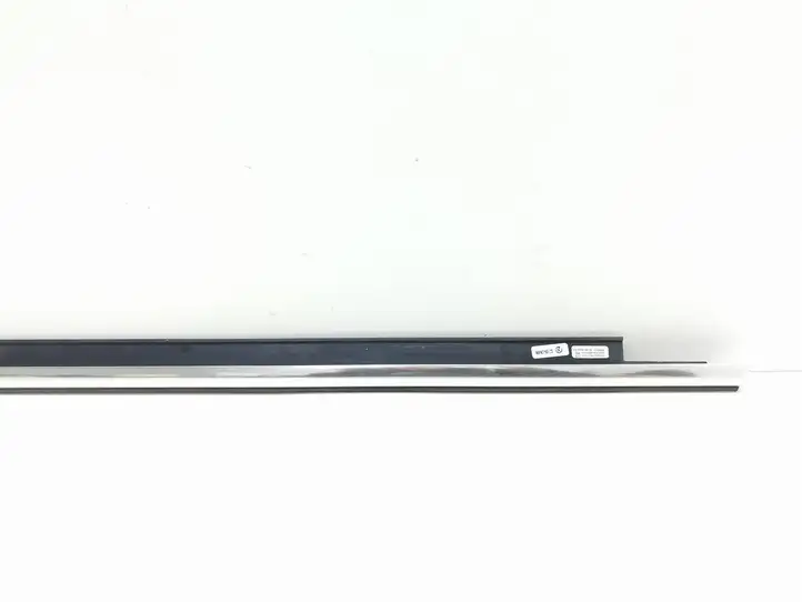 Audi Q5 SQ5 (2008 - 2012) 8R0853763F Накладка стекла задней двери — фото 3