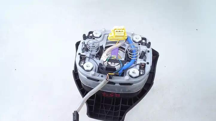 Volkswagen PASSAT B6 (2005 - 2010) 1K0880201BK Подушка безопасности руля — фото 3