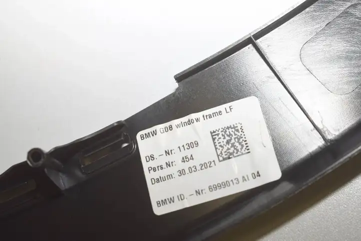 BMW iX3 G08 (2020 - ) 6999013 Уплотнитель стекла передней двери — фото 2