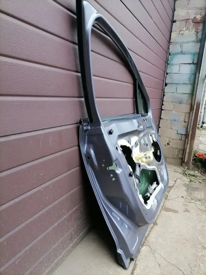 Citroen C4 (2008 - 2011) Дверь — фото 3