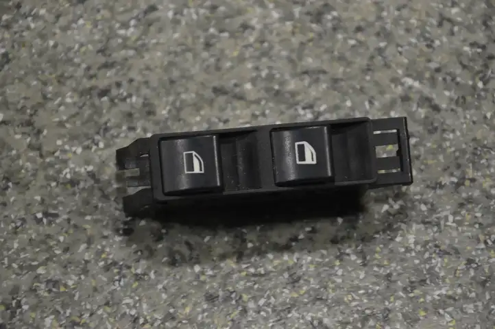 BMW 3 E46 (1998 - 2005) 61318381514 Кнопка стеклоподъемников — фото 1