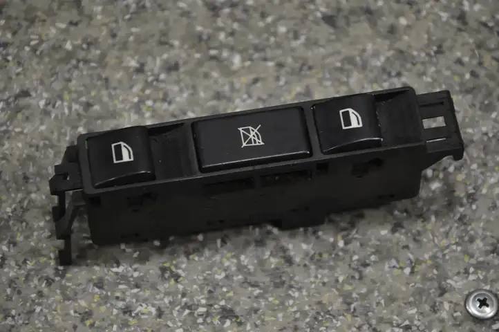 BMW 3 E46 (1998 - 2005) 61318381518 Кнопка стеклоподъемников — фото 1