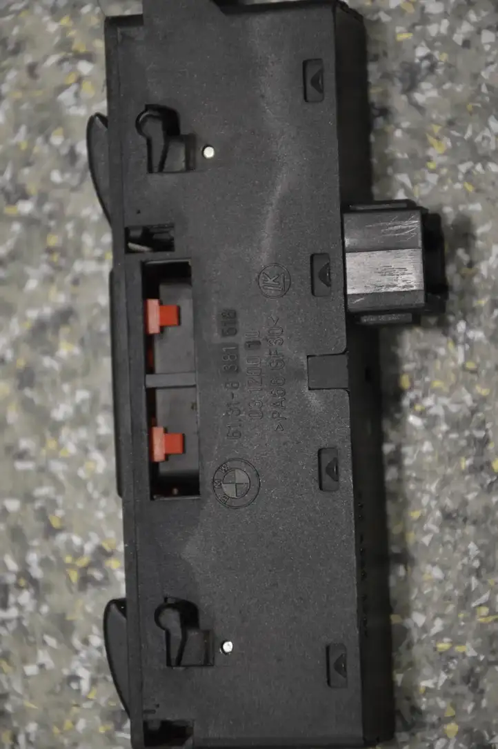 BMW 3 E46 (1998 - 2005) 61318381518 Кнопка стеклоподъемников — фото 3