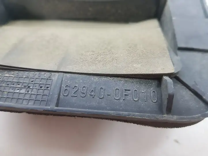Toyota Corolla Verso AR10 (2004 - 2009) 629400F010 Вентиляционная решетка кузова — фото 6