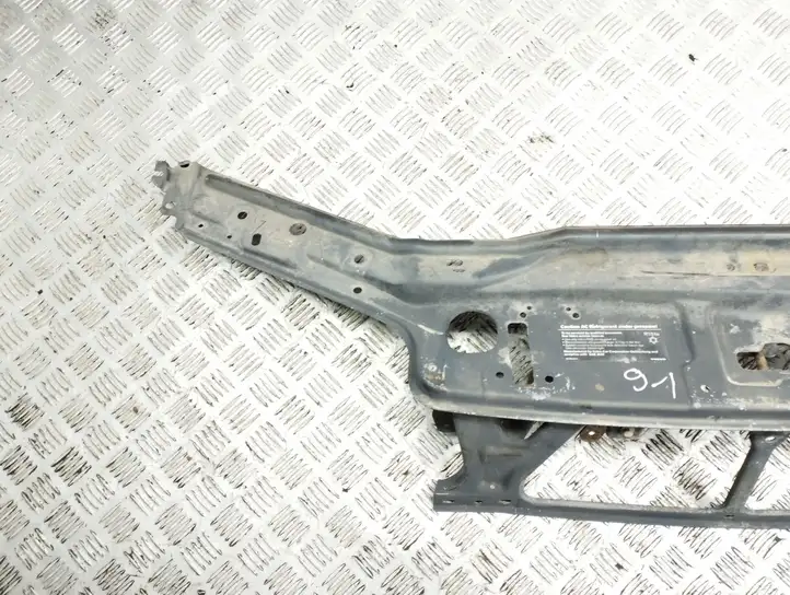 Volvo V70 (2004 - 2007) Верхняя панель радиатора — фото 4