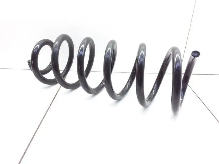 Mercedes-Benz C W205 (2014 - 2021) Пружина подвески — фото 1