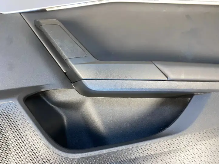 Seat Leon IV (2020 - ) 5FA867131 Обшивка раздвижной двери — фото 3
