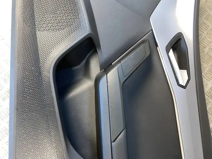 Seat Leon IV (2020 - ) 5FA867131 Обшивка раздвижной двери — фото 13