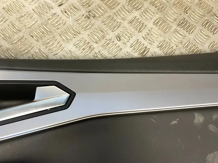 Seat Leon IV (2020 - ) 5FA867131 Обшивка раздвижной двери — фото 27