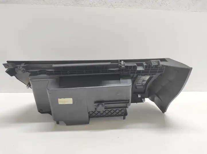 Nissan Armada (WA60) (2007 - 2016) 68102ZQ00B Вещевой ящик — фото 2