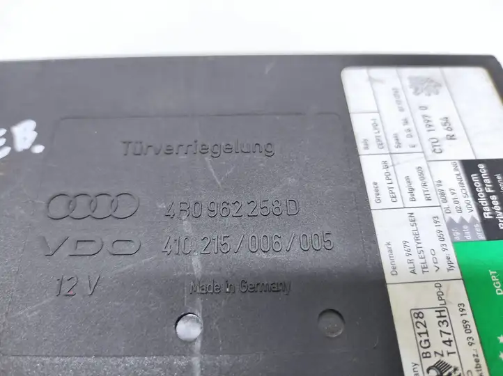 Audi A6 S6 C5 4B (2001 - 2004) 4B0962258D Модуль комфорта — фото 4