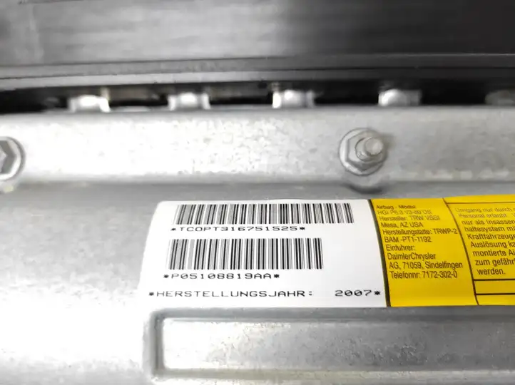 Chrysler Grand Voyager V (2010 - 2016) P05108819AA Подушка безопасности пассажира — фото 4