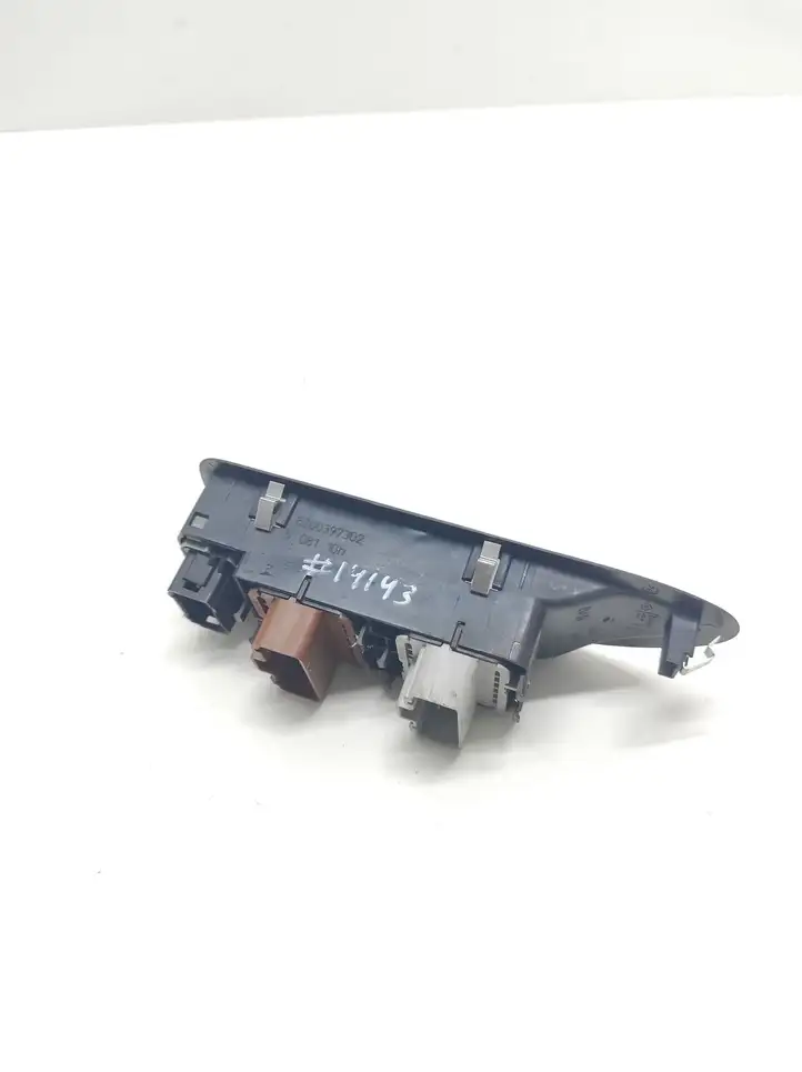 Renault Laguna II (2005 - 2007) 8200397302 Блок кнопок стеклоподъемников — фото 2