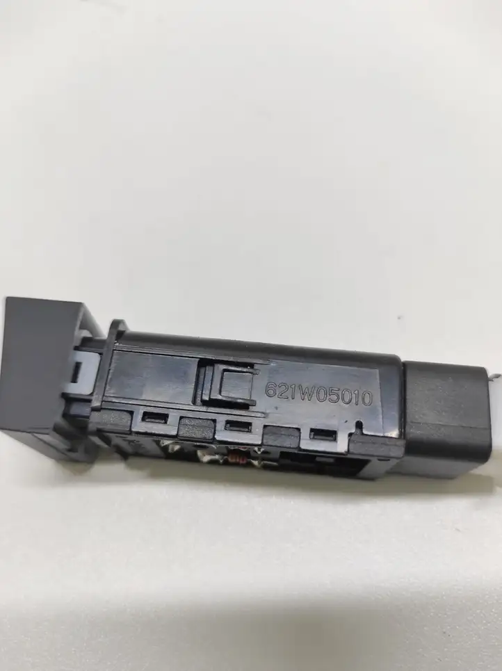 Hyundai Santa Fe (2005 - 2009) 621W05010 Кнопка обогрева стекла — фото 4