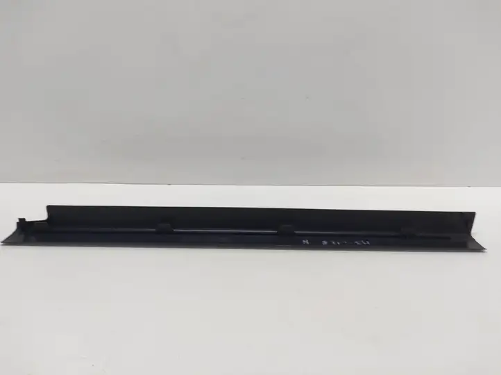 Mercedes-Benz E W212 (2009 - 2016) A2076860336 Внутренняя отделка переднего порога — фото 3
