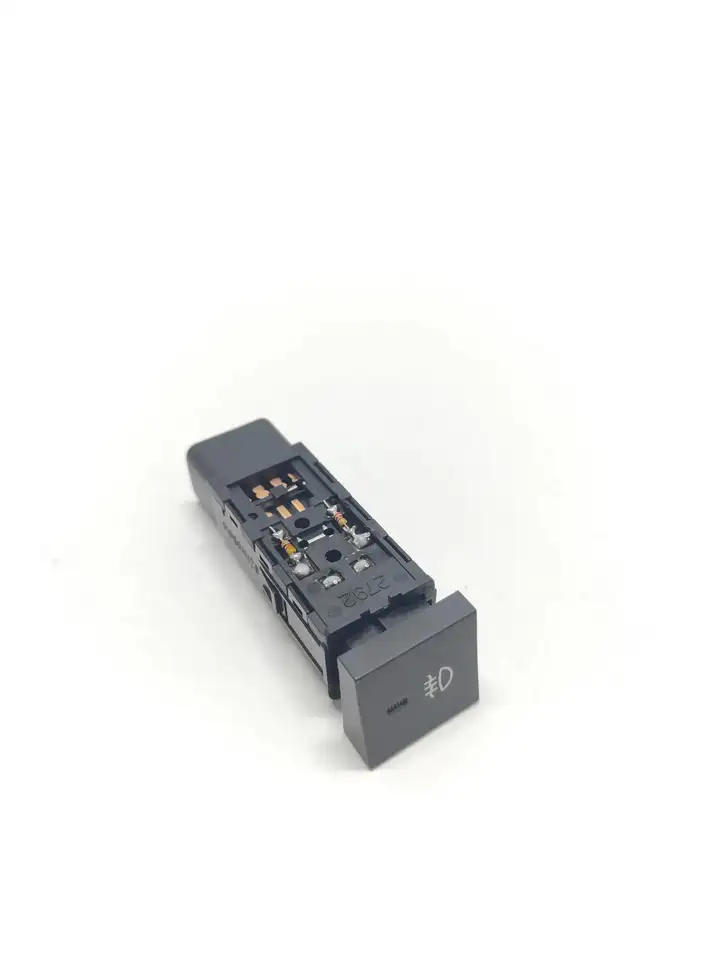 Hyundai Santa Fe (2005 - 2009) 621W05010 Кнопка обогрева стекла — фото 1