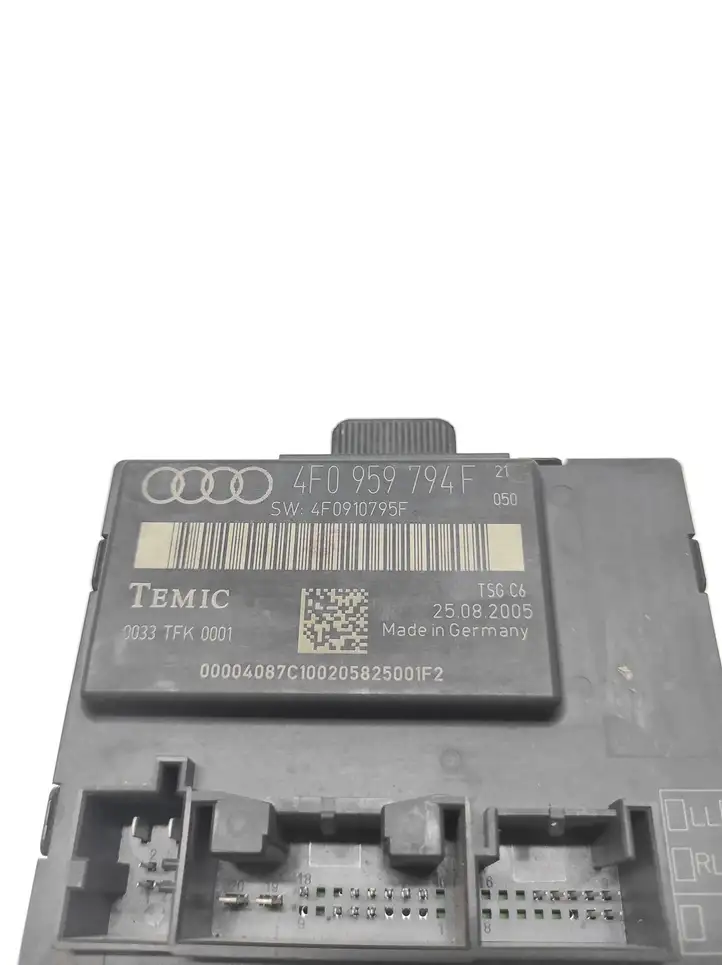 Audi A6 S6 C5 4B (2001 - 2004) 4F0959794F Блок управления дверью — фото 4