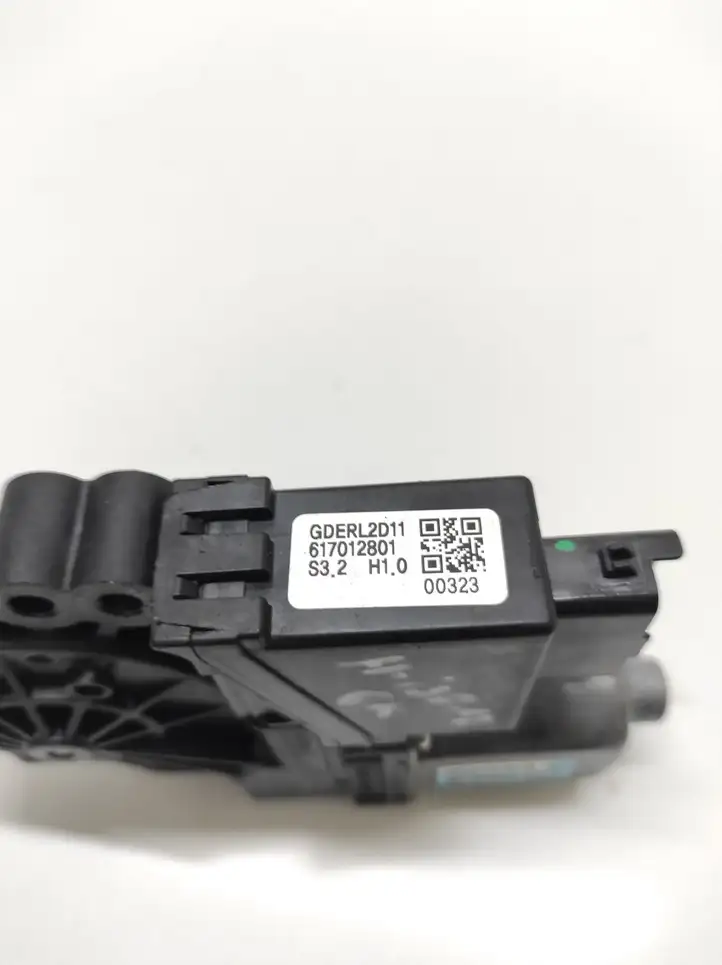 Hyundai i30 (2007 - 2012) 617012801 Стеклоподъемник задней двери — фото 4