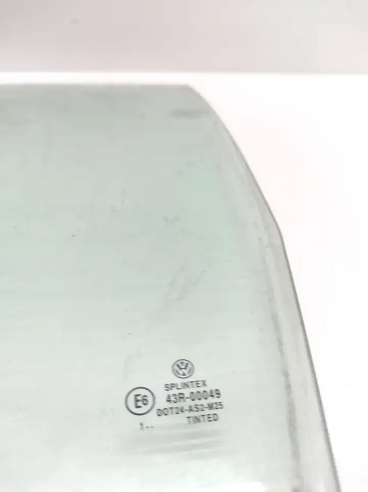 Volkswagen Golf IV (1998 - 2005) 43R00049 Стекло задней двери — фото 4