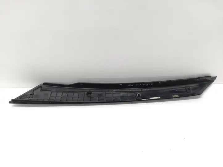 Skoda Fabia Mk2 (5J) (2007 - 2014) 5J6853263 Накладка стоек лобового стекла — фото 3