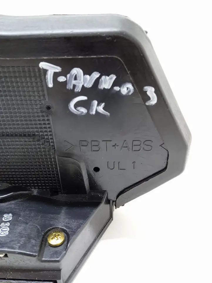 Toyota Avensis T220 (2000 - 2003) PBTABS Замок задней двери — фото 4