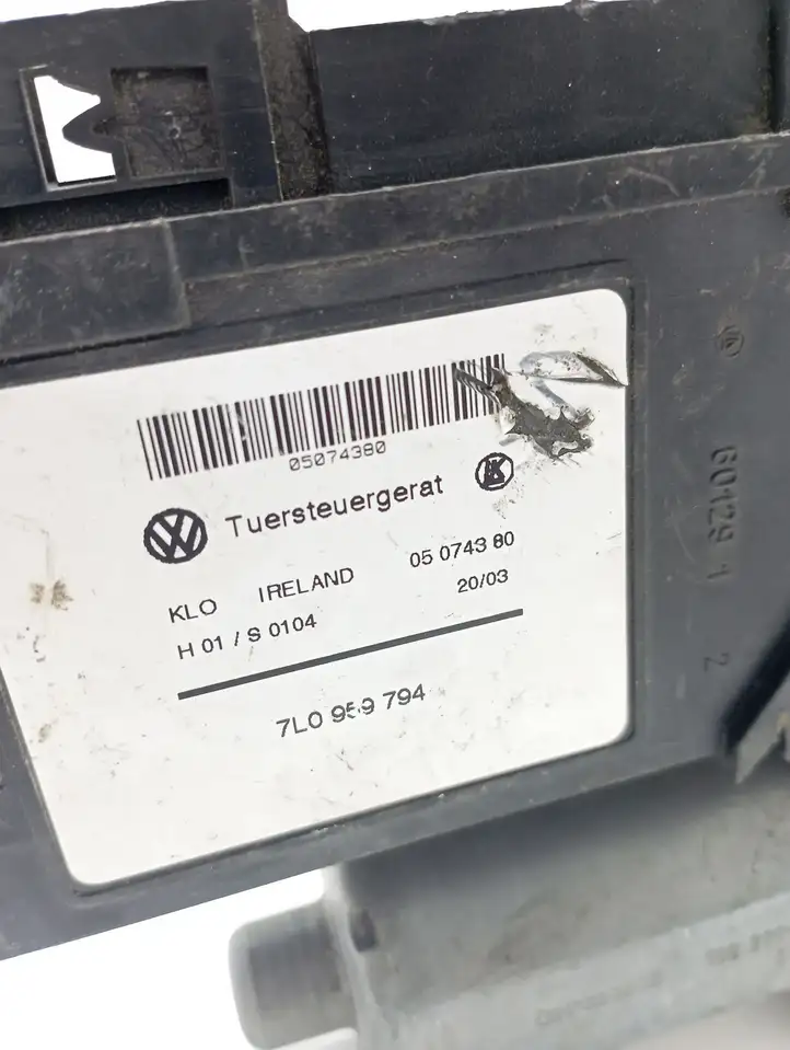 Volkswagen Touareg I (2002 - 2010) 7L0959794 Стеклоподъемник задней двери — фото 4