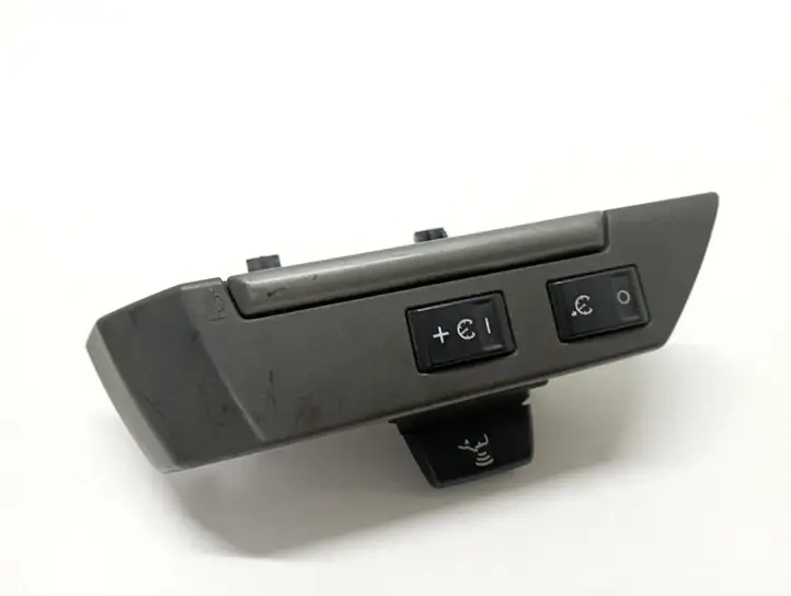 Land Rover Range Rover Sport L320 (2005 - 2009) XPD500601WVH Кнопки на рулевом колесе — фото 1
