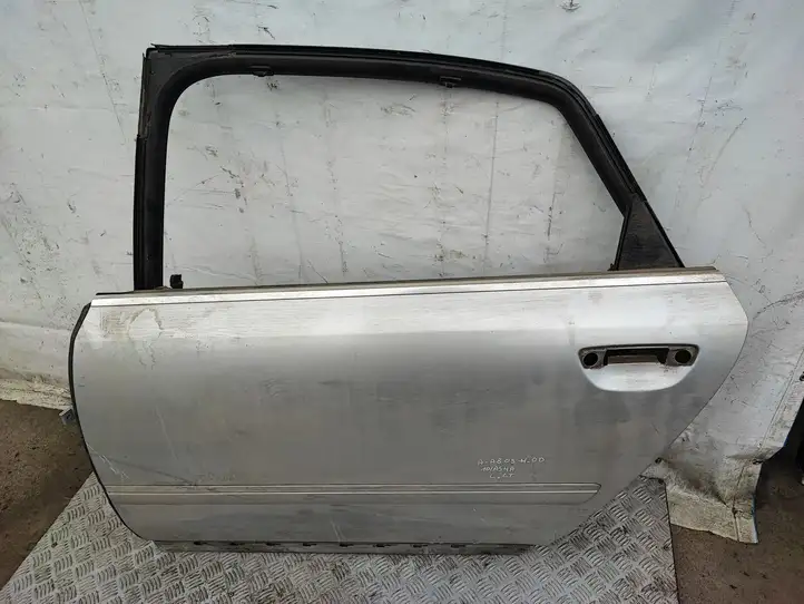 Audi A8 (2002 - 2005)   Задняя дверь